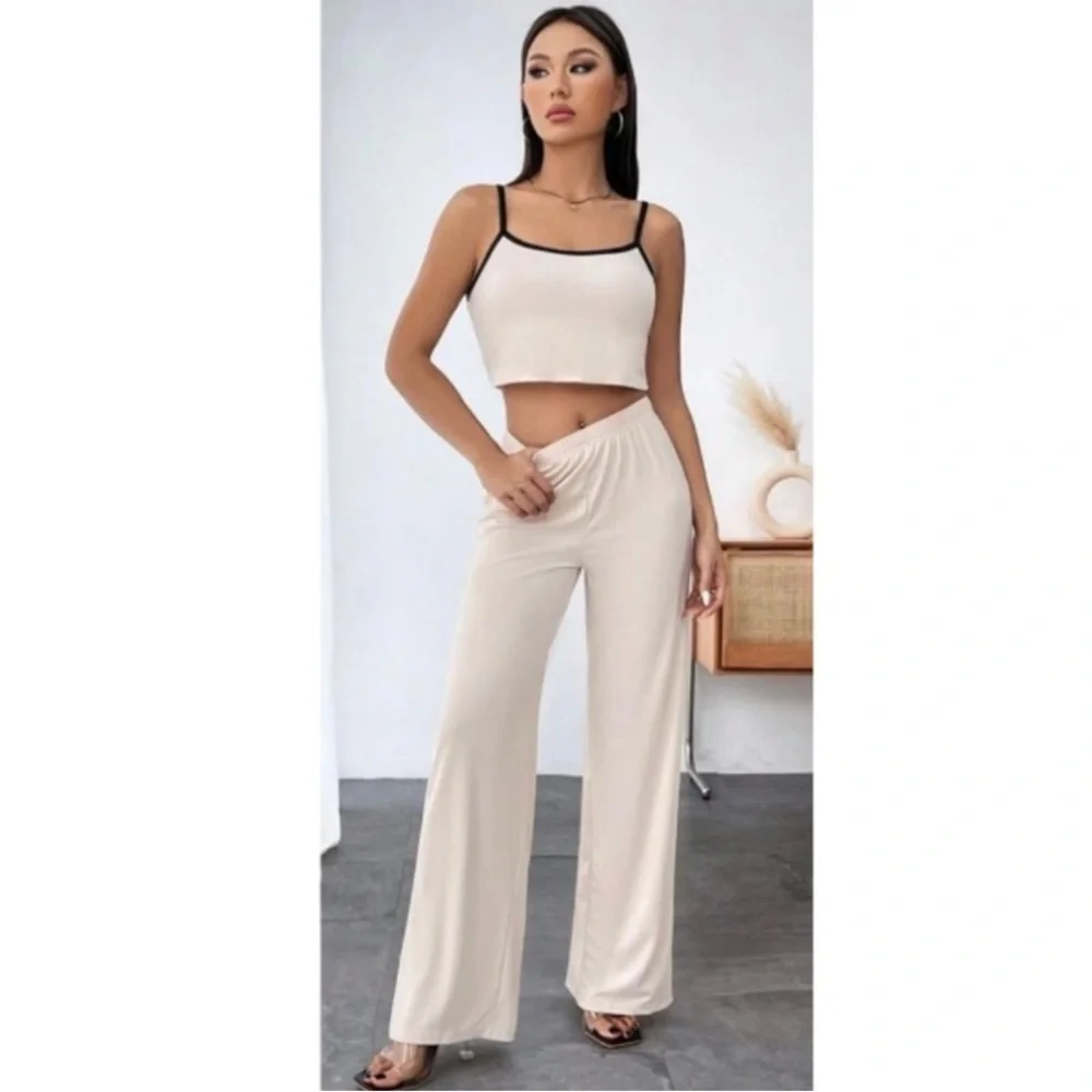 NIB TWO PIECE CONTRAST CAMI SET WITH ELASTIC BAND WIDE LEG PANTS! - Picture 5 of 6